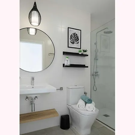 Monstera House - Near The Beach, Air-con, Fast Wifi And Sat Tv By Lanzarote Playa Blanca (Lanzarote)