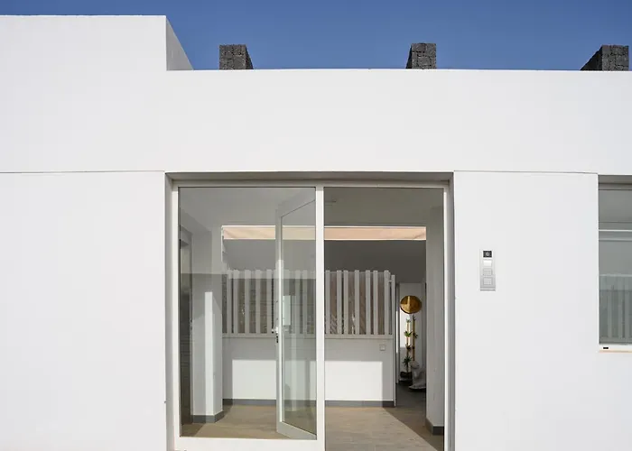 Monstera House - Near The Beach, Air-con, Fast Wifi And Sat Tv By Lanzarote アパート *