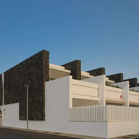 Monstera House - Near The Beach, Air-con, Fast Wifi And Sat Tv By Lanzarote Lejlighed *