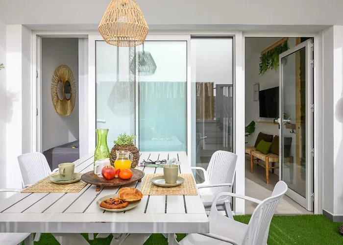 Monstera House - Near The Beach, Air-con, Fast Wifi And Sat Tv By Lanzarote Playa Blanca (Lanzarote)